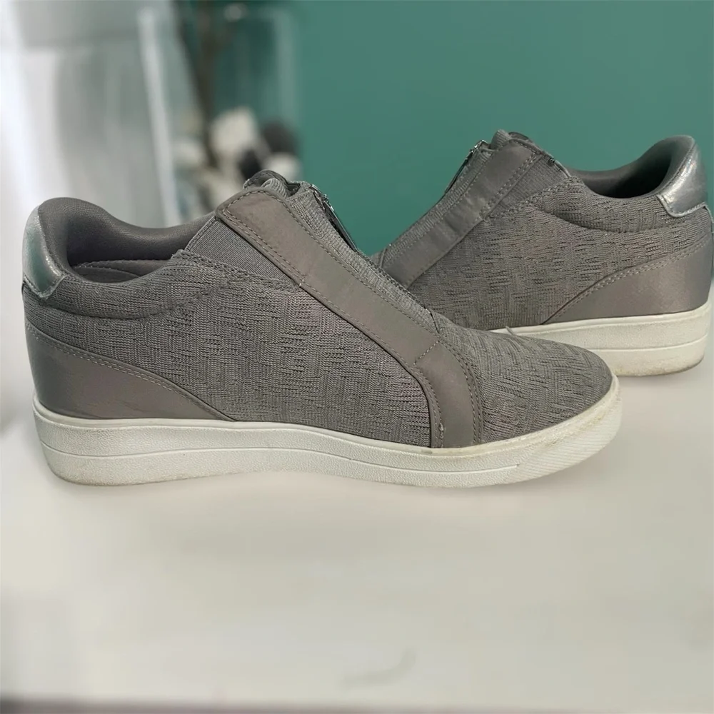 Ryka sneakers/shoes size 8 M gray with zipper front wedge style comfort footbed